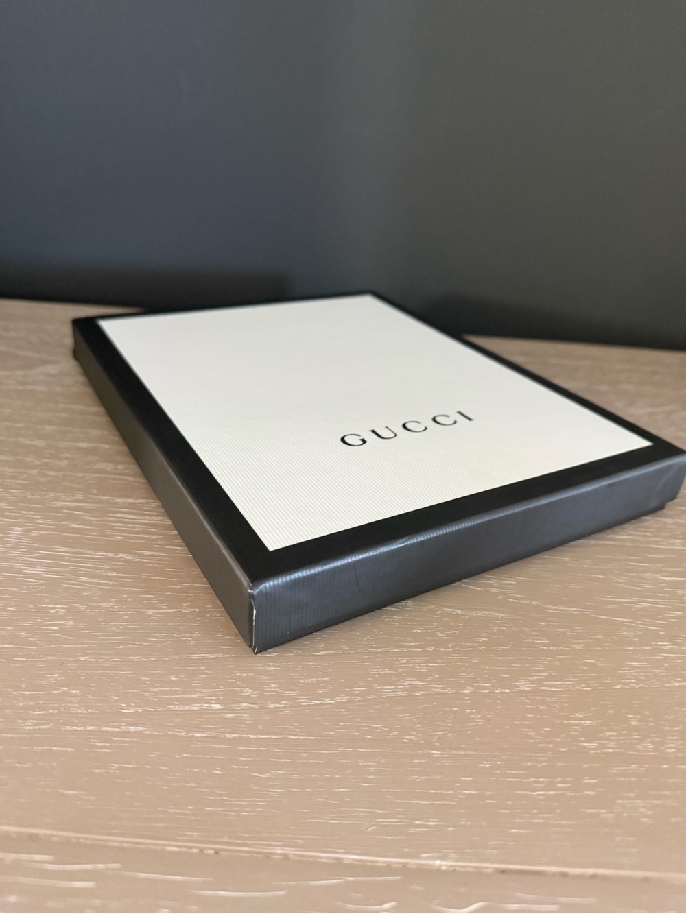 Gucci Gift Box and Gucci Card - Picture 2 of 3